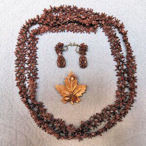 KOA SEED NECKLACE, EARRINGS, HAWAII-    WOOD MAPLE LEAF PIN, CANADA VINTAGE